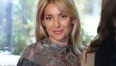 PROCURELA PRIVATNA FOTKA ANĐELKE PRPIĆ I NOVOG DEČKA Glumica zavela najboljeg druga bivšeg muža, a evo i u kakvom izdanju su uhvaćeni! (FOTO)