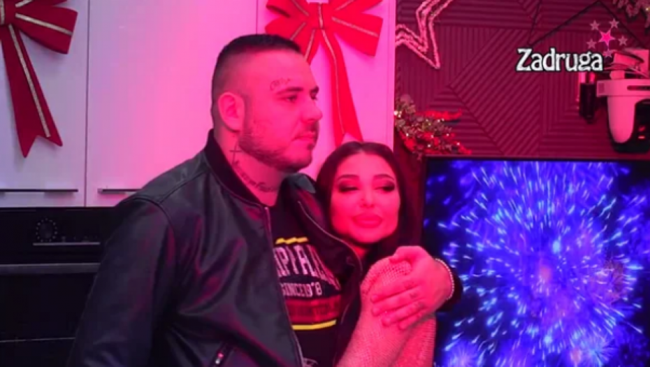 SETILA SE CICE? Maja grli Cara kojeg je pogodila pesma u srce, a misli na njega?