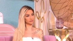 JA IZDRŽAVAM MAJKU Aleksandra Nikolić progovorila o Slovenki, a onda je voditeljka pitala ovo, usledio ŠOK