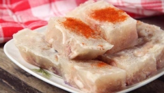 TRADICIONALNI RECEPT ZA NAJUKUSNIJE PIHTIJE Spremaju se na Krstovdan, a jedu na Bogojavljenje