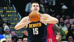 OVAJ ČOVEK NE STAJE Magični Jokić tripl-dablom razbio NBA šampione i Stefa Karija