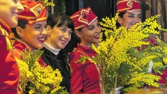 KARNEVAL SA 800 UČESNIKA Praznik mimoze u Herceg Novom