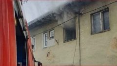 "NEMA VIŠE MAME LJUBAVI" Otac pokušavao da umiri uplakanu ćerku, komšije o tragediji u Borči
