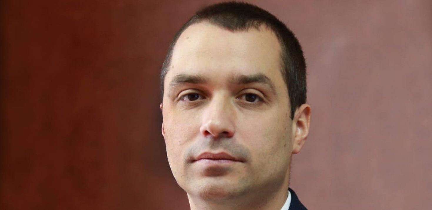 NASILJE, VARVARIZAM I NEPOŠTOVANJE DEMOKRATSKIH PRINCIPA Luka Petrović osudio večerašnje divljaštvo pristalica pokreta „Srbija protiv nasilja”