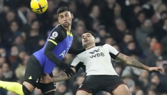 SRBIN MORAO DA USKAČE U POMOĆ Mitrović ušao i namestio gol - Fulam nekako uspeo da eliminiše Sanderlend iz FA Kupa