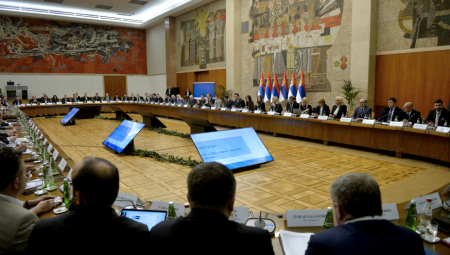 NOVI MINISTRI STARTUJU ZA PRAZNIKE Nemanjina 11 sledeće nedelje dobija stanare