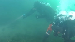 ARHEOLOZI NAŠLI NEŠTO NEVEROVATNO BLIZU SICILIJE Na prvu su mislili da je KAMEN, a onda su shvatili o čemu je reč - predmet bio u moru 600 GODINA (FOTO)