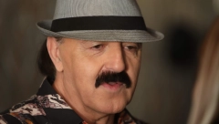 "KUPIO SAM KAFANU DA IMAM GDE DA PIJEM" Haris Džinović nikada iskrenijii: Konobari su me terali iz kafane!