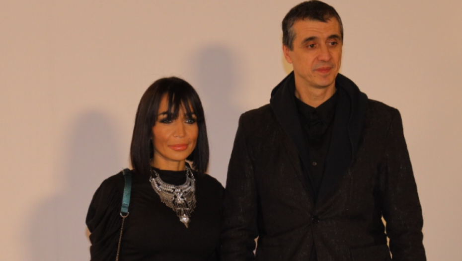 NAKON SKANDALA I OPTUŽBI DA JU JE TUKAO, MARKO BULAT ZAJEDNO SA SUPRUGOM Evo u kakvom su odnosu sada, nju niko ne može da prepozna! (FOTO)