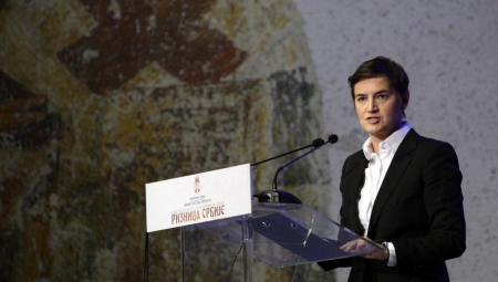 "ZNANJE VAM NIKO NE MOŽE ODUZETI"  Premijerka Brnabić jasno istakla značaj današnjeg dana za Srbiju
