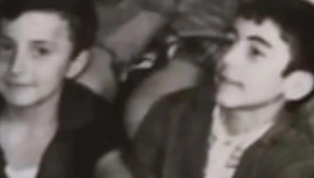 "PUTUJ MIRNO PAJDO" Zajedničkom fotografijom iz detinjstva Đuro se oprostio od najboljeg druga, "Otišao je najbolji od nas"