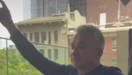 "KOSI TATA, KOSIM JA" Uz ovu pesmu je Srđan slavio Novakovu titulu u Australiji, a iza nje se krije tragična priča našeg legendarnog pevača