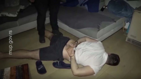 UHAPŠENA DVA MAKROA U BEOGRADU Devojke preko oglasa za posao namamili na prostituciju