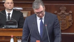 USTAŠKI I PROMUSLIMANSKI MEDIJI U ZAGREBU I SARAJEVU ZADOVOLJNO TRLJAJU RUKE Opozicioni huligani izazvali “kaos u Skupštini Srbije”, to je znak da će Srbij slaba, a to je uvek odlično!