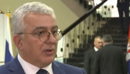OGLASIO SE MANIĆ NAKON OSLOBAĐAJUĆE PRESUDE: Uz fotogafiju sa Kneževićem napisao dve ključne reči (FOTO)