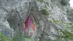KO NE MOŽE DA SE OŽENI OVDE DOLAZI Za ovo mesto kod Tivta kažu da je magično, čudo prirode uklesano u kamenu (FOTO)