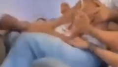PLJUŠTALI ŠAMARI I SPADALI BRUSEVI! Šokantan snimak tuče 15 žena na letu za Sao Paolo (VIDEO)