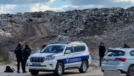 ZAPLENJENA DROGA U VREDNOSTI TRI MILIONA Uhapšeno pet osoba u velikoj policijskoj akciji u Beogradu