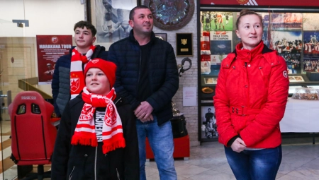 DAN KOJI ĆE PAMTITI DO KRAJA ŽIVOTA Zvezda ugostila malog heroja sa Kosova i Metohije (VIDEO)