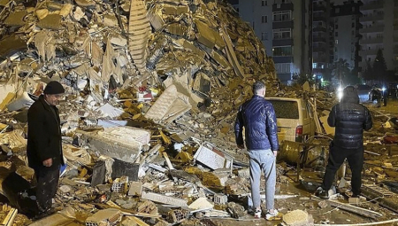 STRAVIČNE VESTI IZ TURSKE Broj mrtvih mogao bi dostići i 10.000! (FOTO/VIDEO)