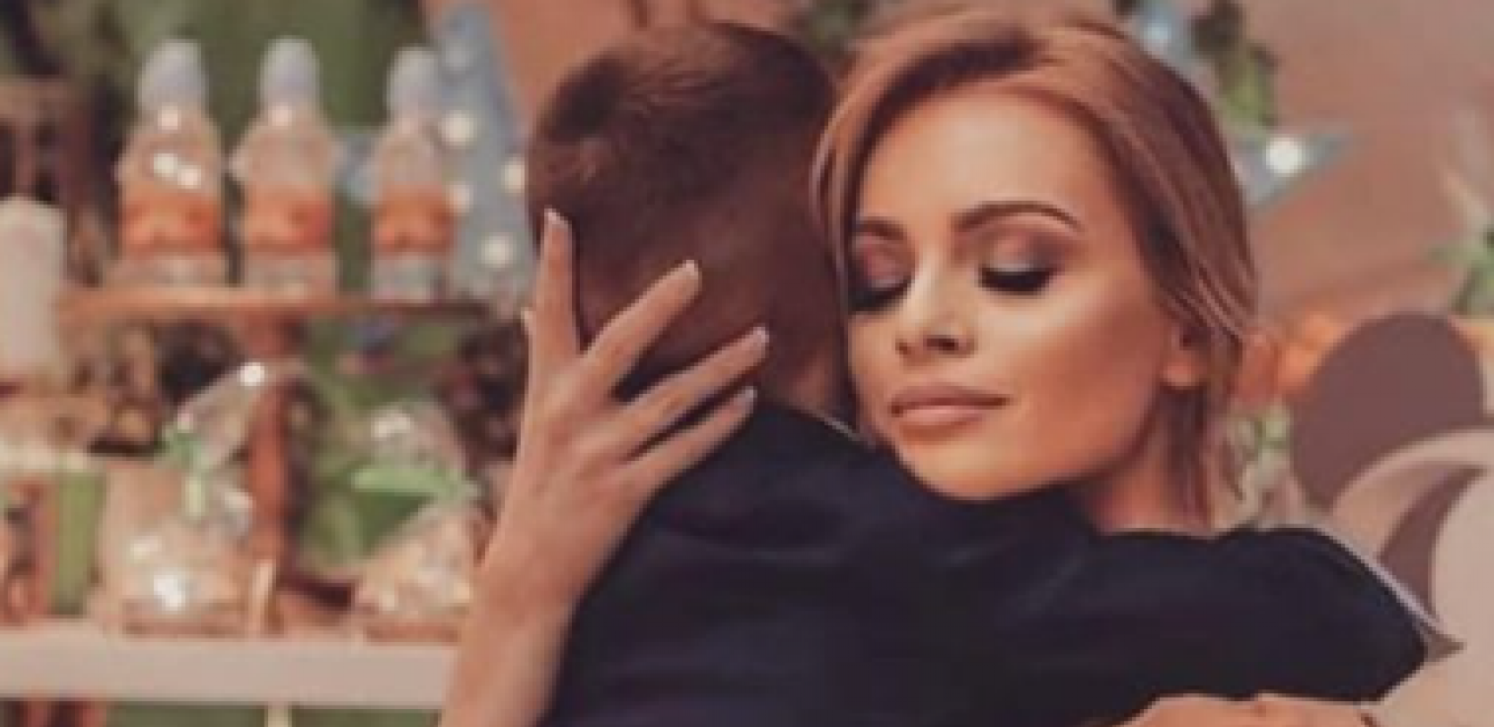 PROGOVORILA O PORODICI Jelena Kostov otkriva zašto se povukla sa estrade i kakve je to drastične odluke donela