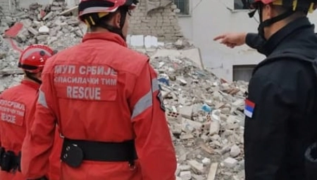 SRPSKI HEROJI NA NOVOM ZADATKU Spasilački timovi MUP u Turskoj počinju rad na novoj lokaciji
