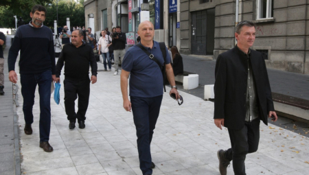 ĆUTIN PAJTOS DAVAO DOZVOLE  ZA MINI-HIDROELEKTRANE Alo! otkriva ko je, u stvari, profesor koga je Jovanović dizao u nebesa u parlamentu