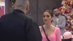 "NEMAM NIJEDAN RAZLOG DA POGNEM GLAVU" Nakon što je rasturila brak, imala odnose i oralno zadovoljavala dve decenije starijeg dečka ANĐELA NE PRESTAJE DA ŠOKIRA