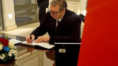 VUČIĆ SE UPISAO U KNJIGU ŽALOSTI Republika Srbija i njeni građani iskreno saosećaju sa turskim prijateljima (FOTO)