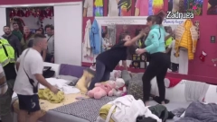 BRUTALNA TUČA ANITE I MILJANE Stanojlovićeva doživela NERVNI SLOM i krvnički skočila na Kulićevu, obezbeđenje hitno reagovalo (VIDEO)