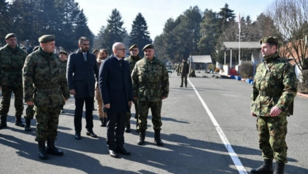 MINISTAR VUČEVIĆ OBIŠAO TREĆI CENTAR ZA OBUKU Razgovarano o ključnim zadacima i planovima