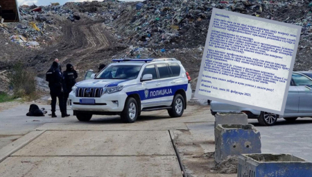 ZBOG VAS NISMO SAMI Roditelji otetog mladića u Novom Sadu zahvalili se policajcima koji su im sina vratili živog i zdravog! (FOTO)
