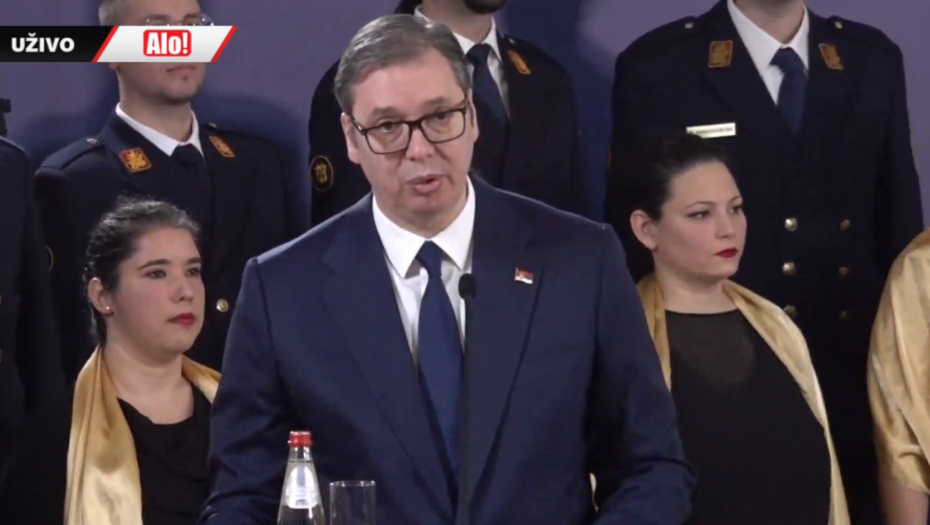 VUČIĆ PORUČIO: "Prijatelji države su svi oni koji su nešto učinili za nju i njene građane" (FOTO)