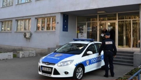 BEGUNAC IZ SRBIJE SA SLOVENAČKIM DOKUMENTIMA UHAPŠEN U U REPUBLICI SRPSKOJ Policija u autu pronašla i drogu!