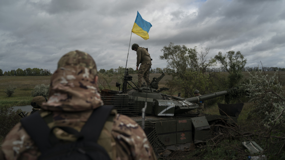 (UKRAJINA UŽIVO) Sirene za vazdušnu opasnost širom Ukrajine, Zapad pritiska Kijev da krene u ofanzivu! (FOTO/VIDEO)