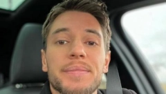 JOCA STEFANOVIĆ PEVA NA SLAVLJU Pevač objavio fotku sa Veljkom Ražnatovićem, ponosni tata blista od sreće!