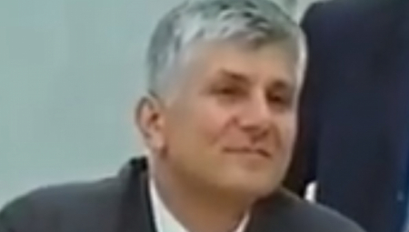 "JETRA MU SE RASPALA NA HILJADE KOMADIĆA" Hirurg koji je operisao Đinđića o hororu u operacionoj sali!