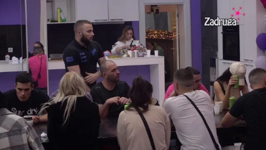 OBOJICA STE MAŠTALI DA SPAVATE SA MAJOM Smiljić napao bivše Marinkovićeve, ona ih ovom rečenicom DEMOLIRALA