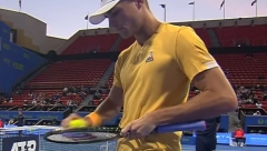 BIZARNO Ovo je najčudniji ritual u svetu tenisa, uzme lopticu i... (VIDEO)