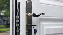 NAJBOLJI TRIK NA SVETU Ako ste zaboravili ključ od kuće, iskoristite 1 sitnicu iz novčanika da otključate vrata