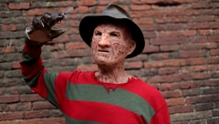 OTKRIVEN MU JE RAK U ČETVRTOM STADIJUMU, TERAPIJE SU GA PRETVORILE U NAKAZU Samo jedan simptom ga je naveo da traži pomoć lekara