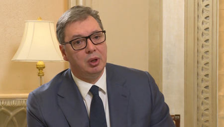 OTVARA SE FABRIKA SA 500 ZAPOSLENIH U SRBIJI Predsednik Vučić oglasio se iz Abu Dabija