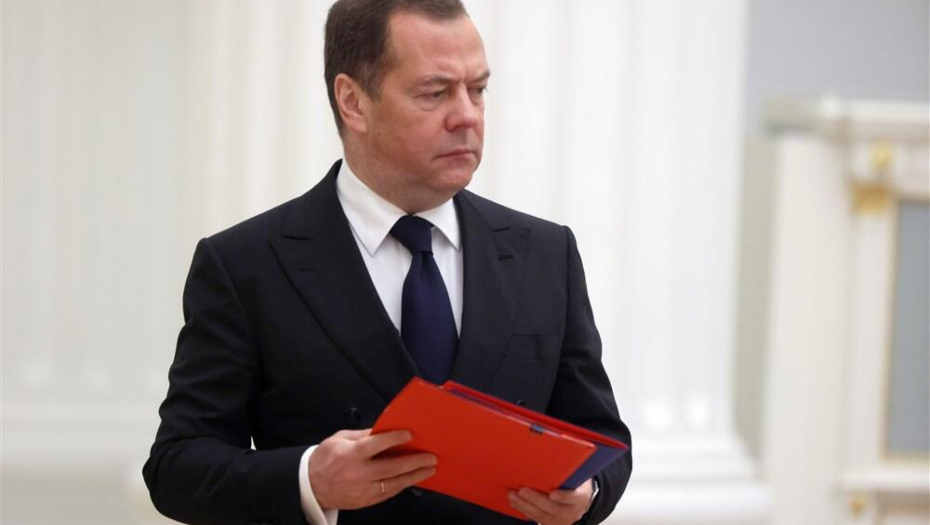 Medvedev najavio dve "prijatne" vesti za Kijev