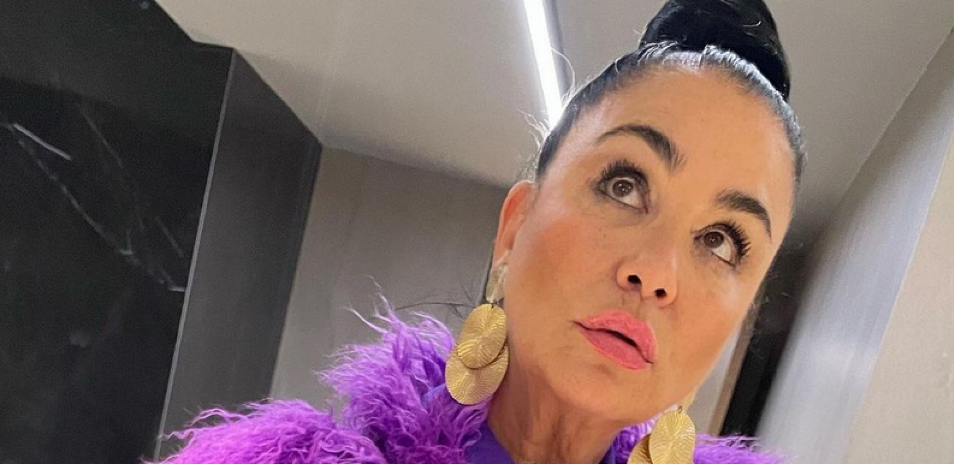 ALKI VUICI UMRLA MAJKA Pevačica slomljena od bola, objavila poruku koja kida dušu!