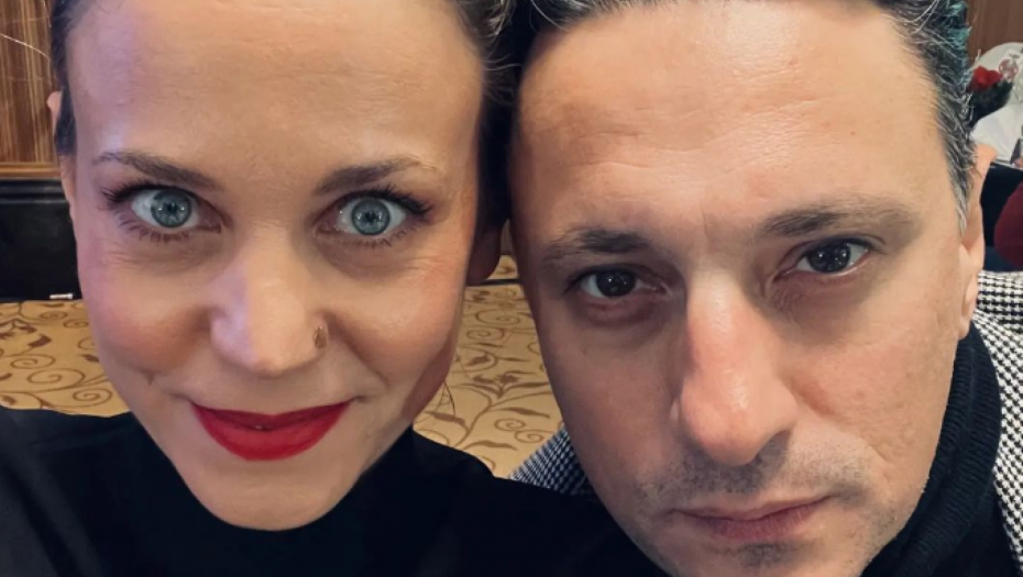 ŽENA ANDRIJE MILOŠEVIĆA OBJAVILA NJEGOVU GOLIŠAVU FOTKU Javno mu se obratila i nazvala ga vanzemaljcem