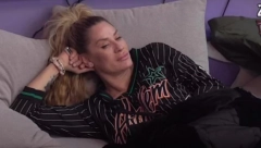 "POZVAĆU ACU DA SE POJAVI OVDE" Ana Ćurčić doživela nervni slom, urlala iz sveg glasa, a onda zapretila Zvezdanu zbog Bulića!