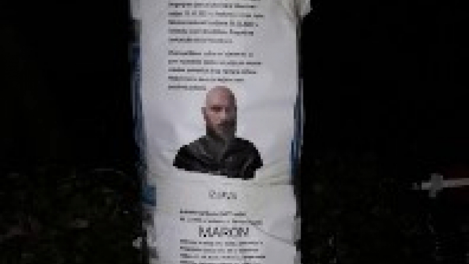 JAVNO SE ODREKAO DECE Otac na banderama izlepio plakate uznemirujućeg sadržaja