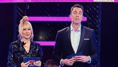 VODITELJI VEČERAS NA ZAVIDNOM ZADATKU Sve pršti od elegancije, a Kristina Radenković se pojavila bez gipsa na ruci posle povrede