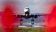 POŽAR U AVIONU, 10 LJUDI HOSPITALIZOVANO Procureo stravičan snimak drame na nebu iznad SAD (VIDEO)