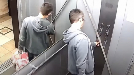 ZAŠTO U LIFTU STOJE OGLEDALA? Ovo su tri glavna razloga - broj jedan vam nikad ne bi pao na pamet!